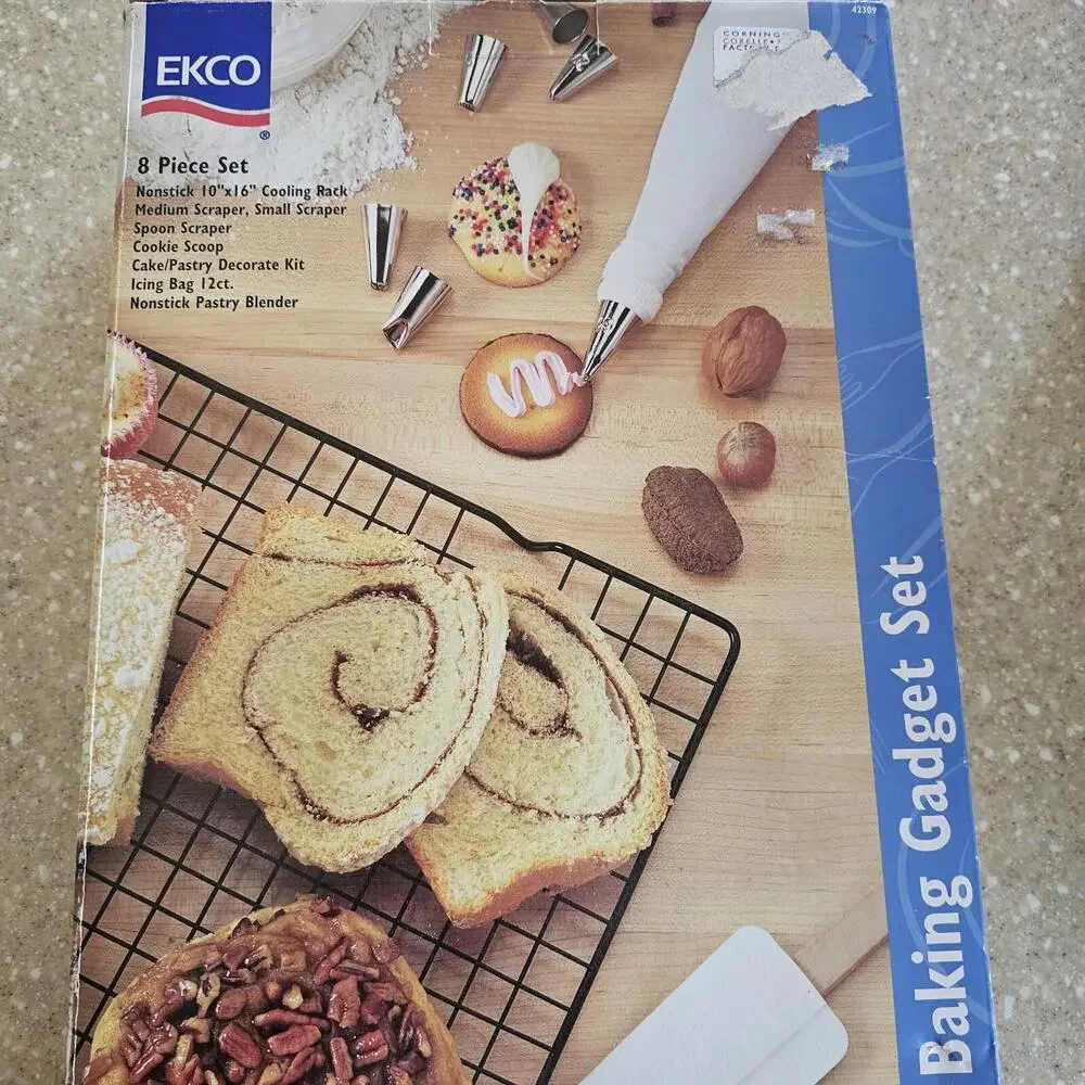 Cooling Rack 8 Piece Baking Set Make by Ekco
